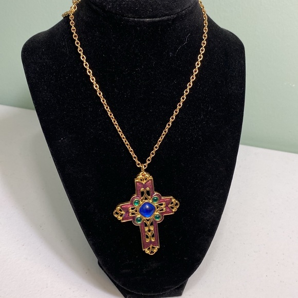 Vintage Avon Enameled Cross - Picture 7 of 7